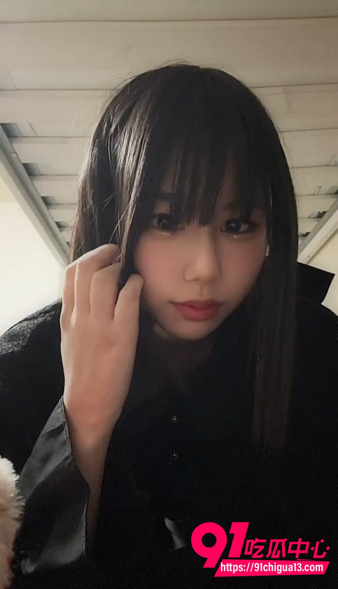 超可爱齐刘海短发眼镜娘被大神调教自拍揉奶自慰全曝光