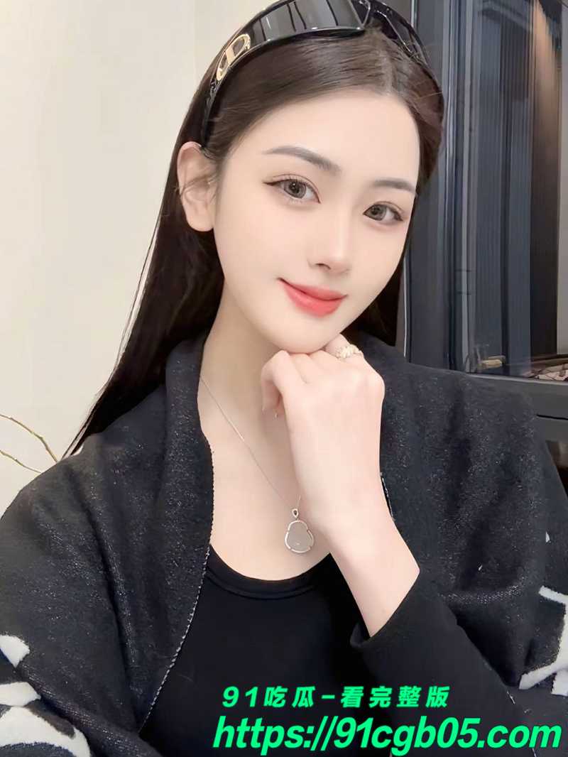 121 121