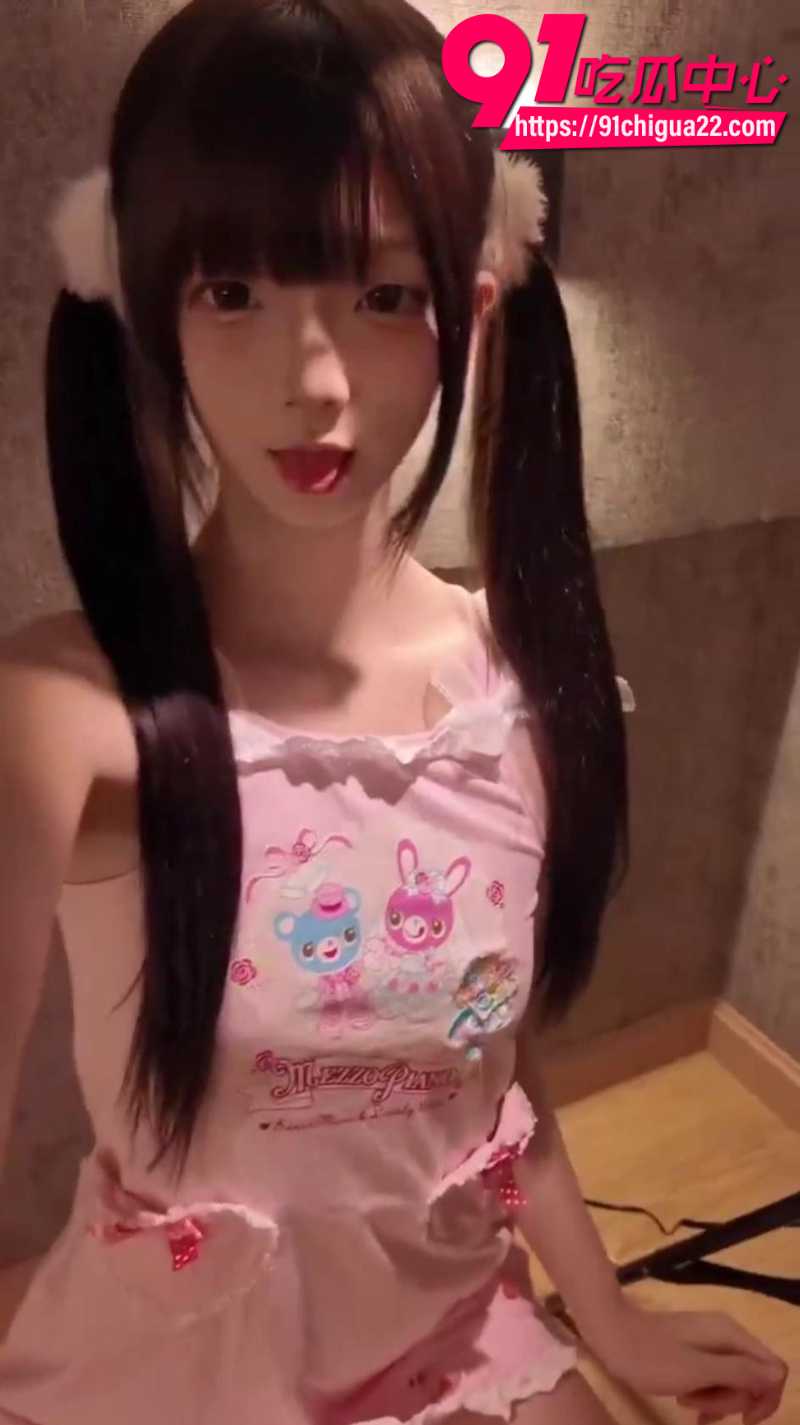 推特极品少女萱求罚带着自己的好闺蜜跟金主爸爸群P6
