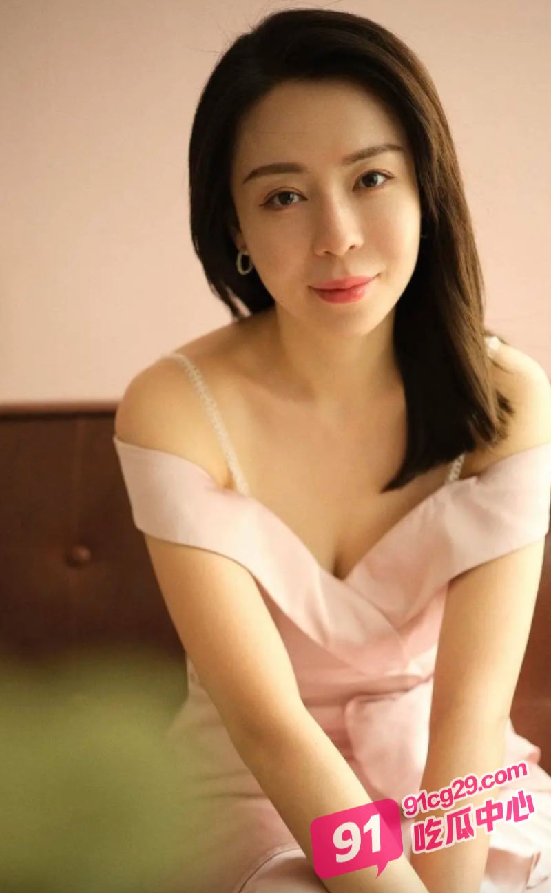 广西南宁小少妇孙艳丽被91大神捕获 肥臀嫩乳给钱就可以上！