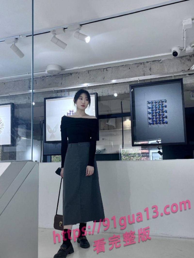 情侣酒店性爱视频流出 女友主动口交 眼神拉丝反差至极 配图4