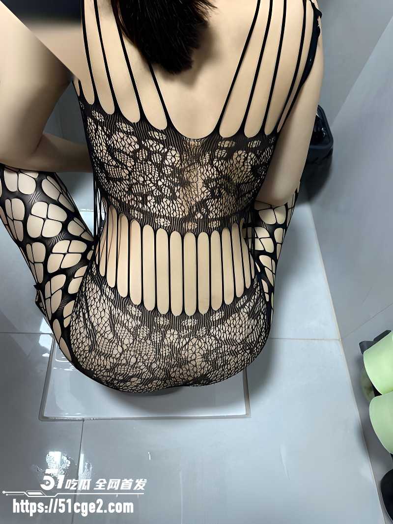 姐姐的奶味阳台做爱翻车03 姐姐的奶味阳台做爱翻车03