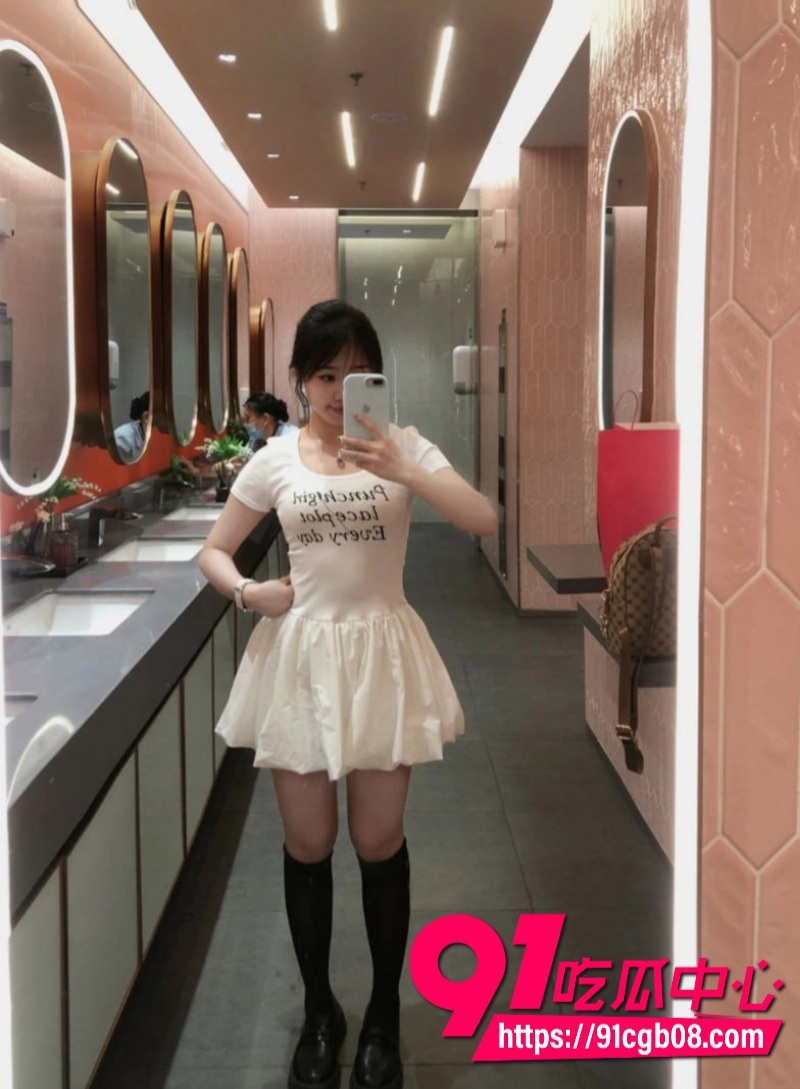 顶级校园ntr剧情 女友被别人操了还要打电话过来挑衅16 顶级校园ntr剧情 女友被别人操了还要打电话过来挑衅16