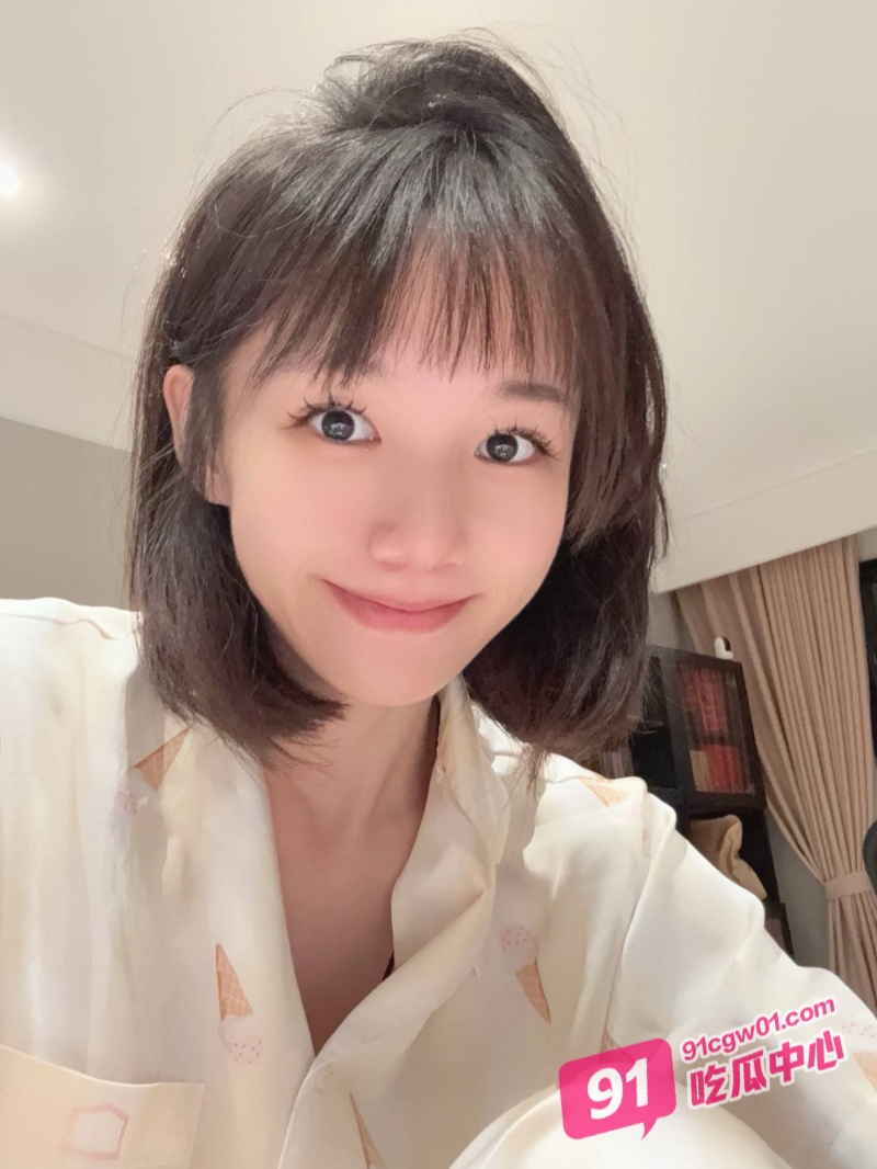 武汉超嫩小网红武汉-kk自曝沉迷口交自慰被操 这是最新的主人的任务？ 配图2