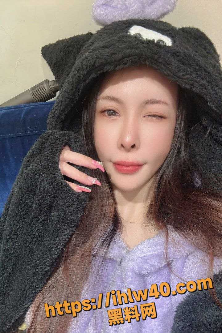极品巨乳御姐 翁雨澄 OF视图 露出调教口交啪啪很火爆 像母猪一样被绑起来塞满道具的样子真的很淫荡！