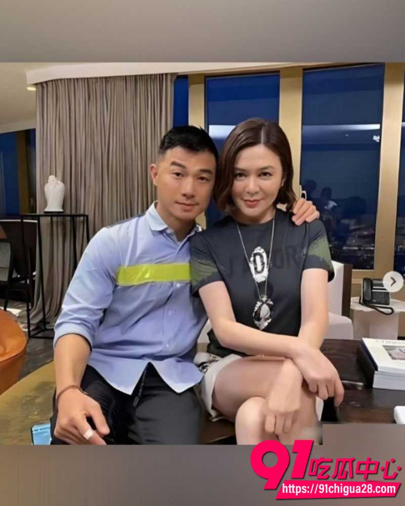 关之琳姐弟恋疑曝光  9