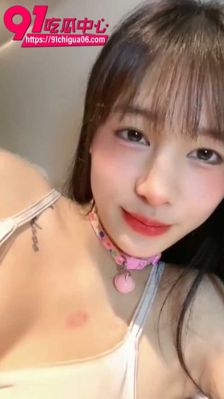 极品黑丝女神外表清纯却性欲爆棚 黑丝美脚足交搓硬大鸡巴龟头爽到颤抖 猛操粉嫩白虎高潮连连