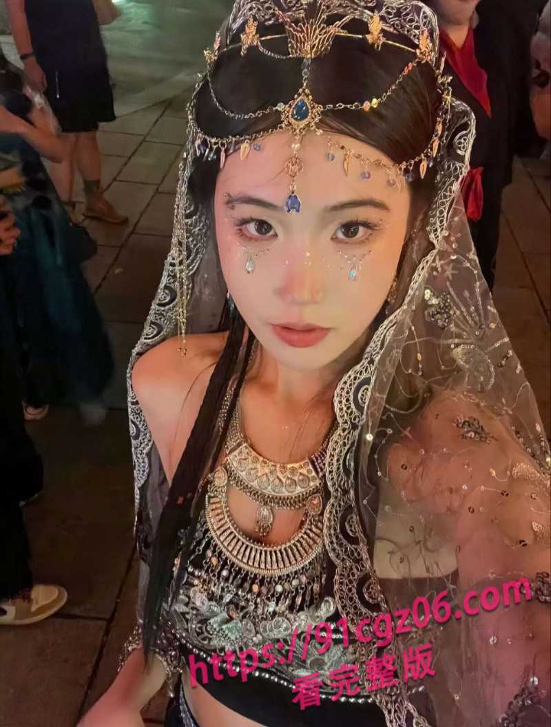 反差学生妹被男友曝光1素材水印版