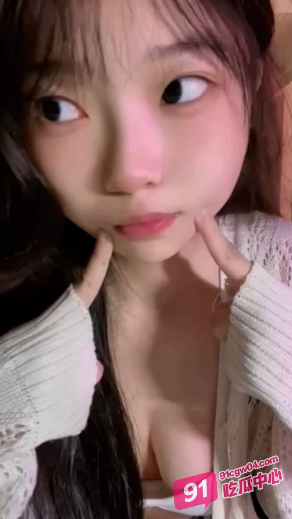 抖音网红 萌大奶 发骚视频让你血脉偾张 巨乳肥臀妖娆舞姿一对巨乳抖不停!