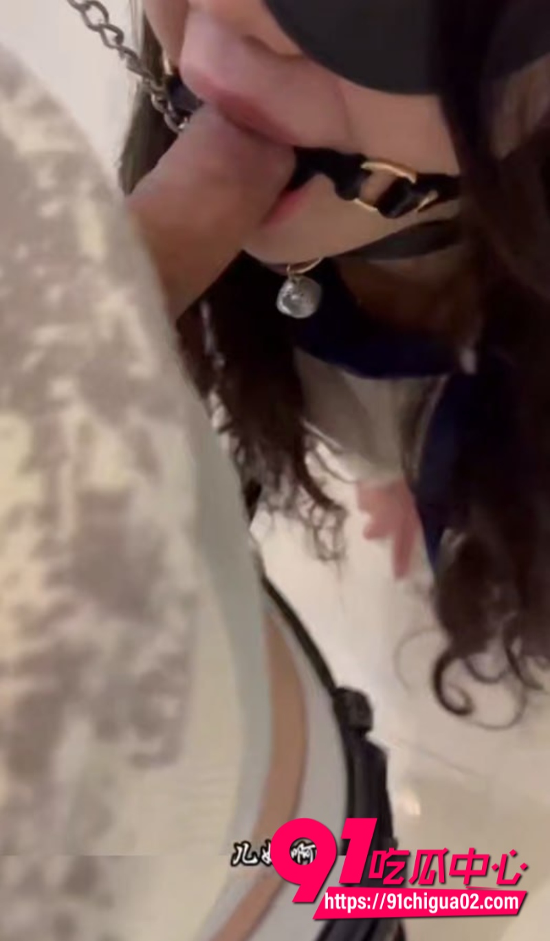 会喷水的亲姐姐海角社区乱伦大神狗链调教口塞姐姐3
