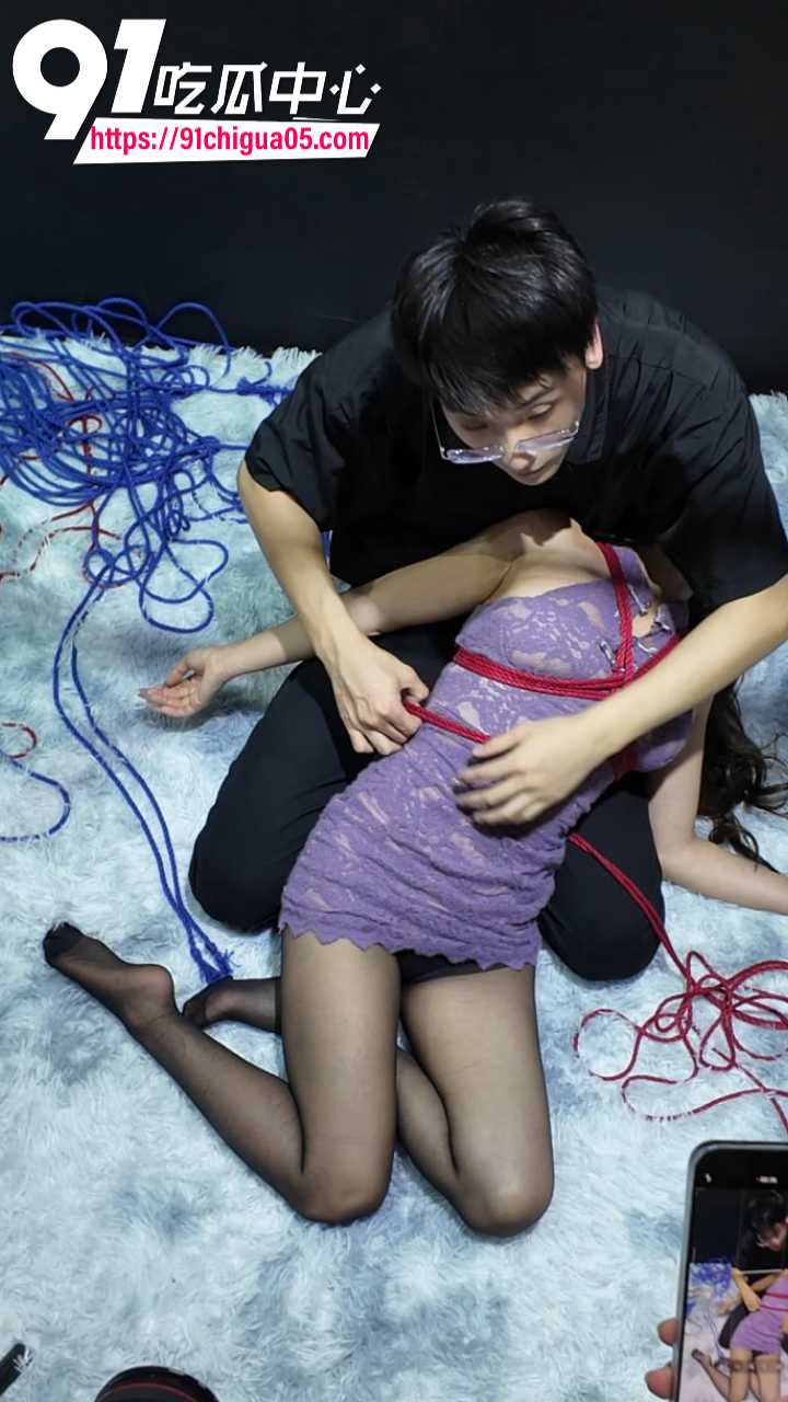 极品模特现场被绳师捆绑拍摄7