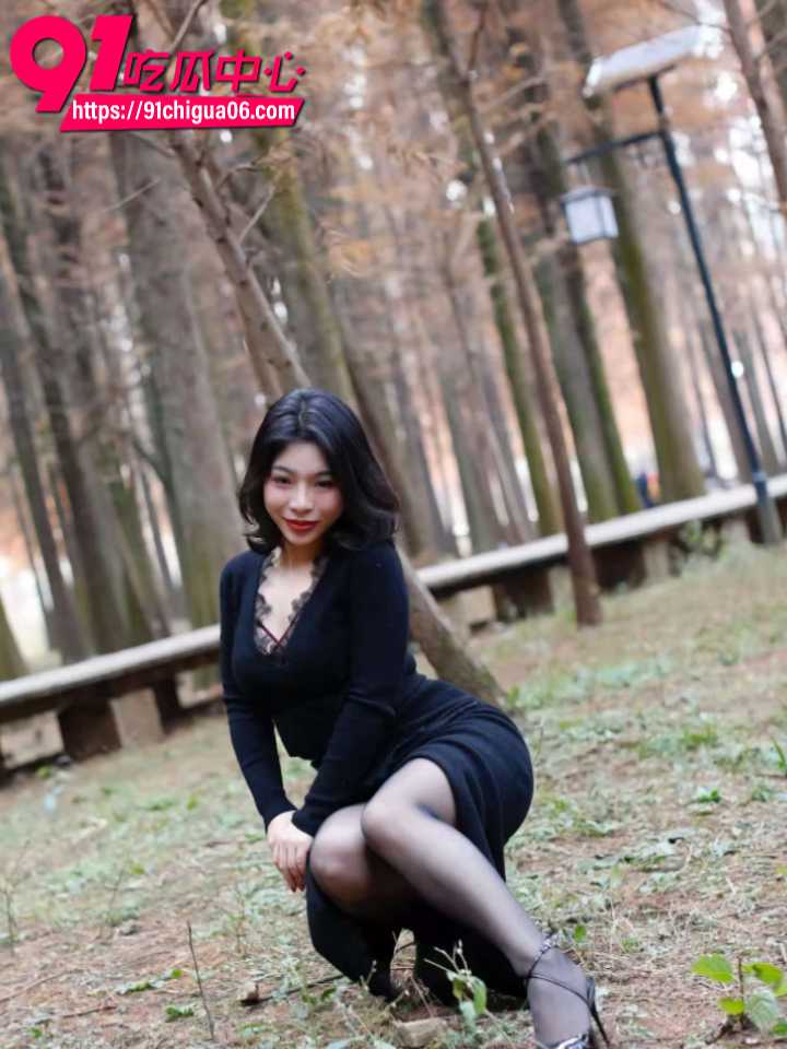 抖音博主芳姨饥渴美少妇私密裸照2 抖音博主芳姨饥渴美少妇私密裸照2