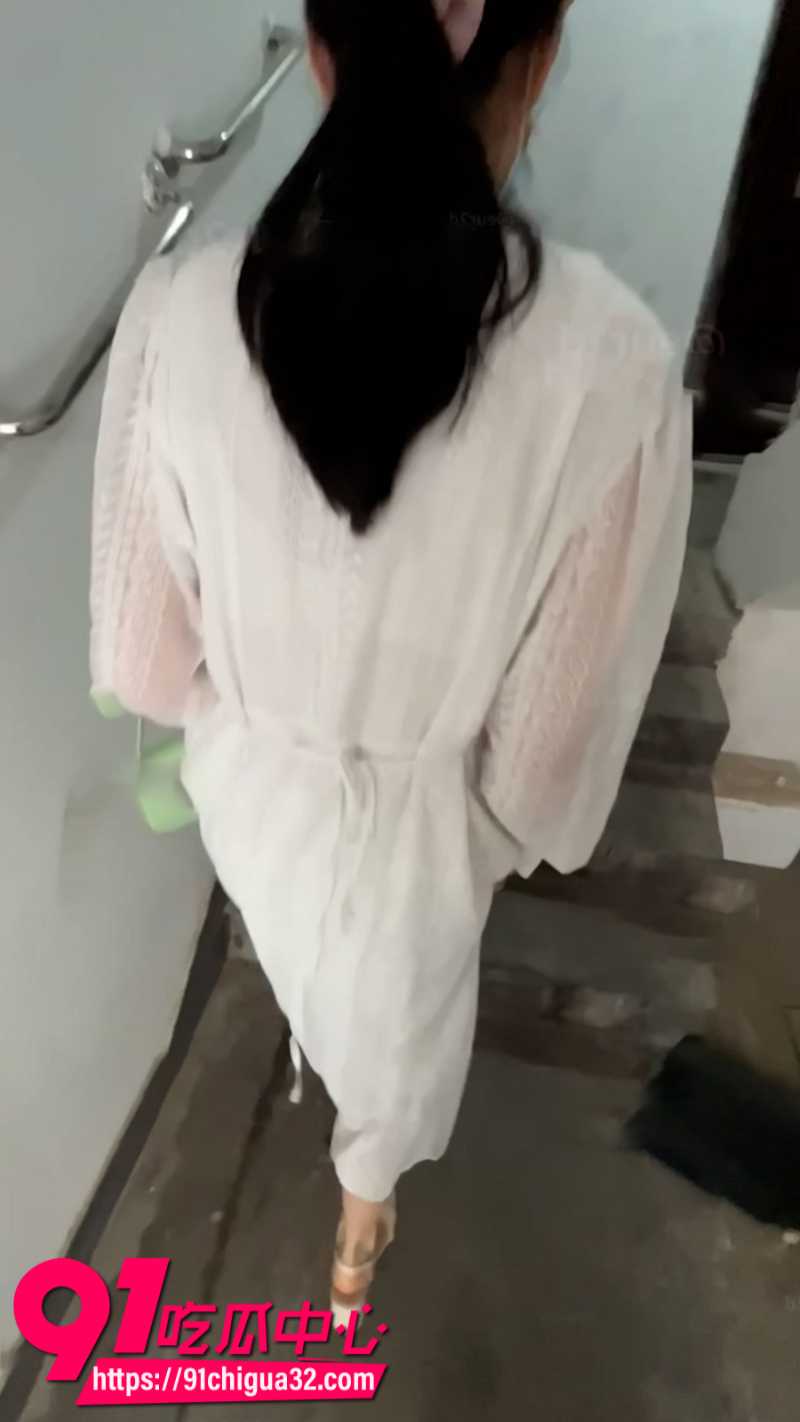 江南第一深情约炮初中语文老师2