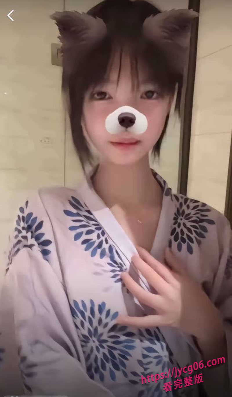 和服女孩福利姬哦U手机被黑！私人定制裸舞外泄！全网万人疯求！