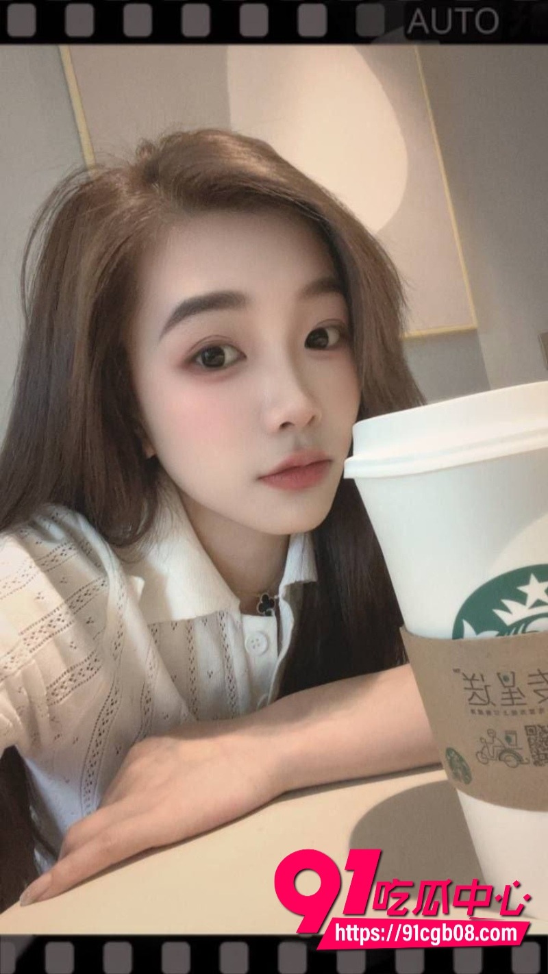 KTV包厢淫乱合集 表面一副清纯女神的样子3