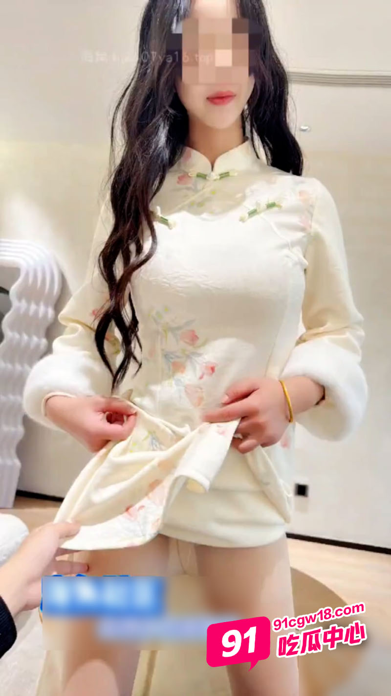 海角乱伦系列～会喷水的亲姐姐 高跟牛仔吊带诱惑 “姐你吸得好紧啊“ 配图3