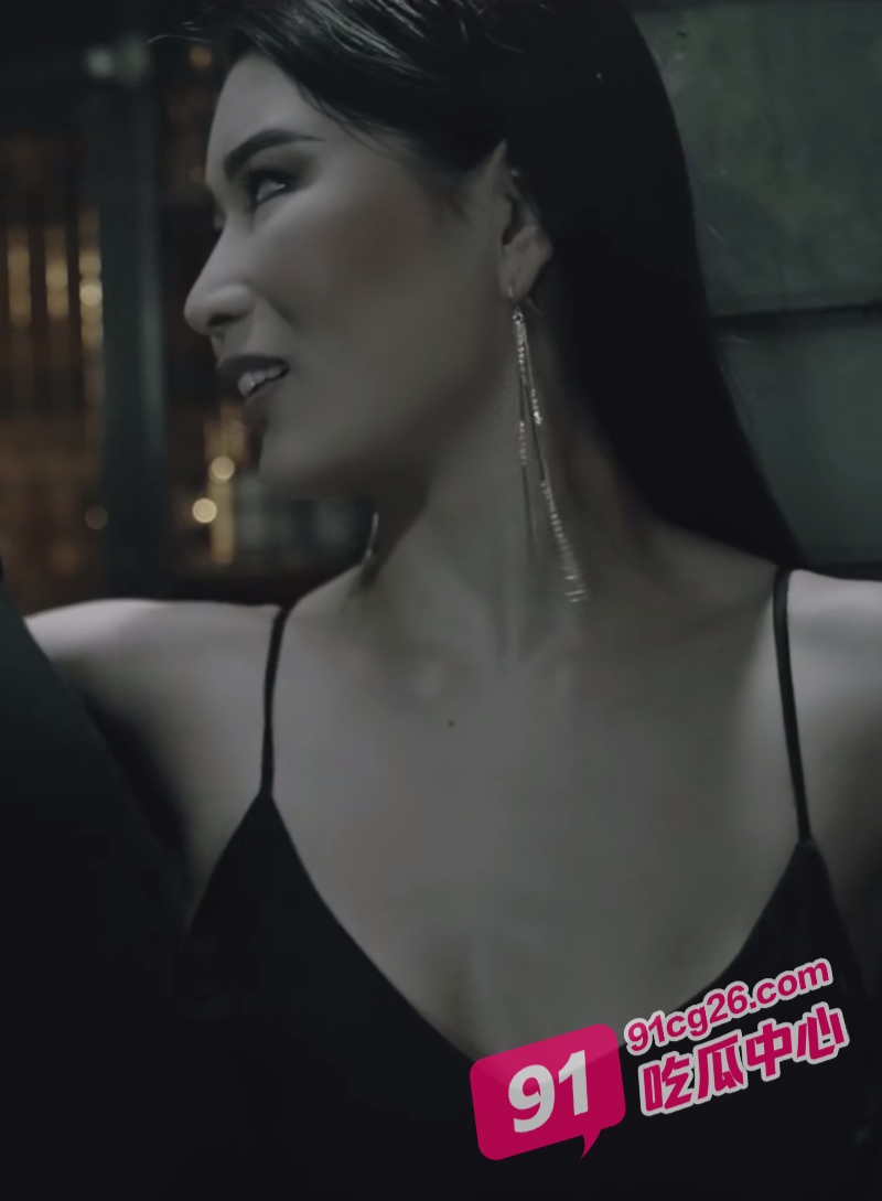 重口味慎入 女触手淫魔潜入人类社会奸淫美女老板 这是plus版捆绑play？ 配图3