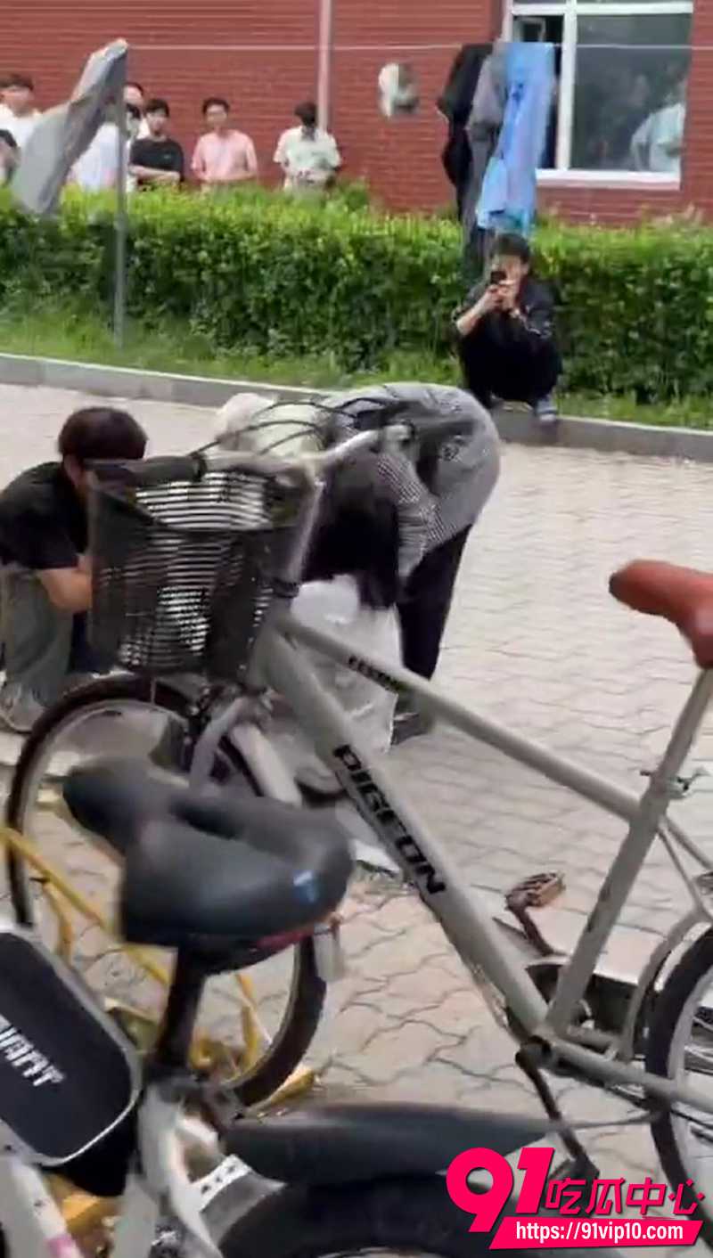 大学成年女生 4