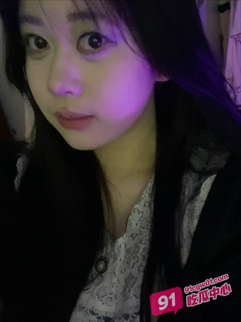 中学辍学软妹吕媛被小男友调教成小母狗 日常在各种公厕打炮吞精扩阴！ 配图3