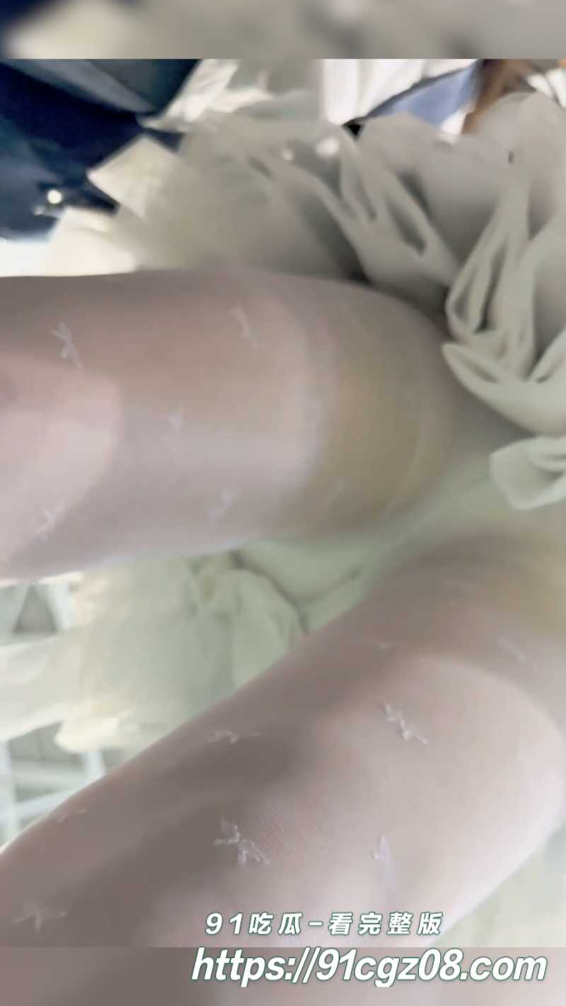 抖音女主播小狸花包漫展被抄底偷拍网页素材2素材水印版