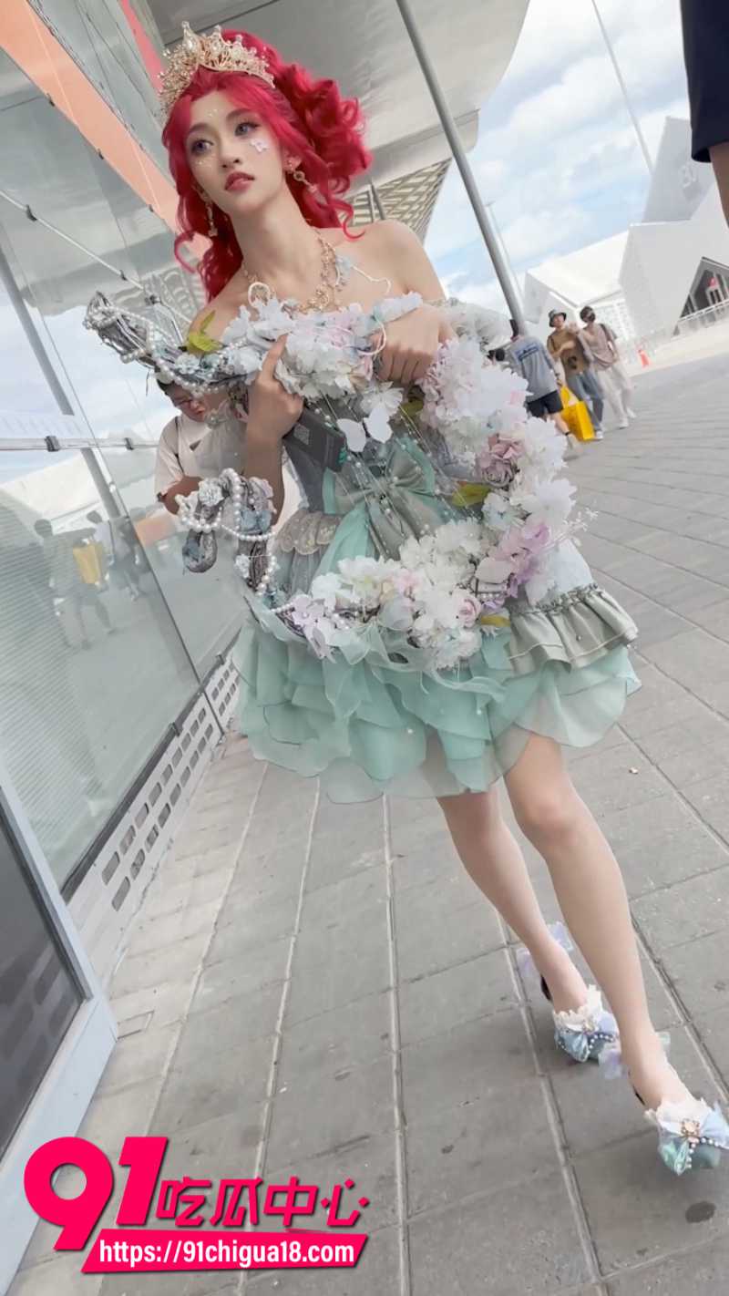 抄底大神漫展尾随极品美女抄底偷拍2 抄底大神漫展尾随极品美女抄底偷拍2