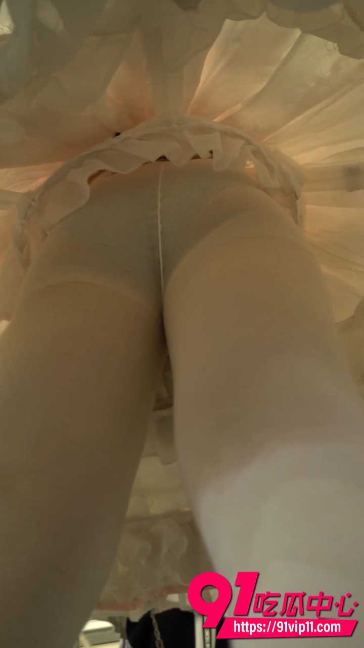 华尔兹漫展抄底洛丽塔美女4