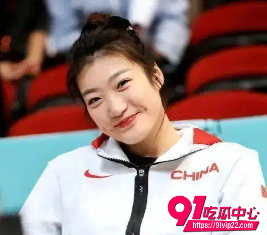 中国女篮李梦3 中国女篮李梦3