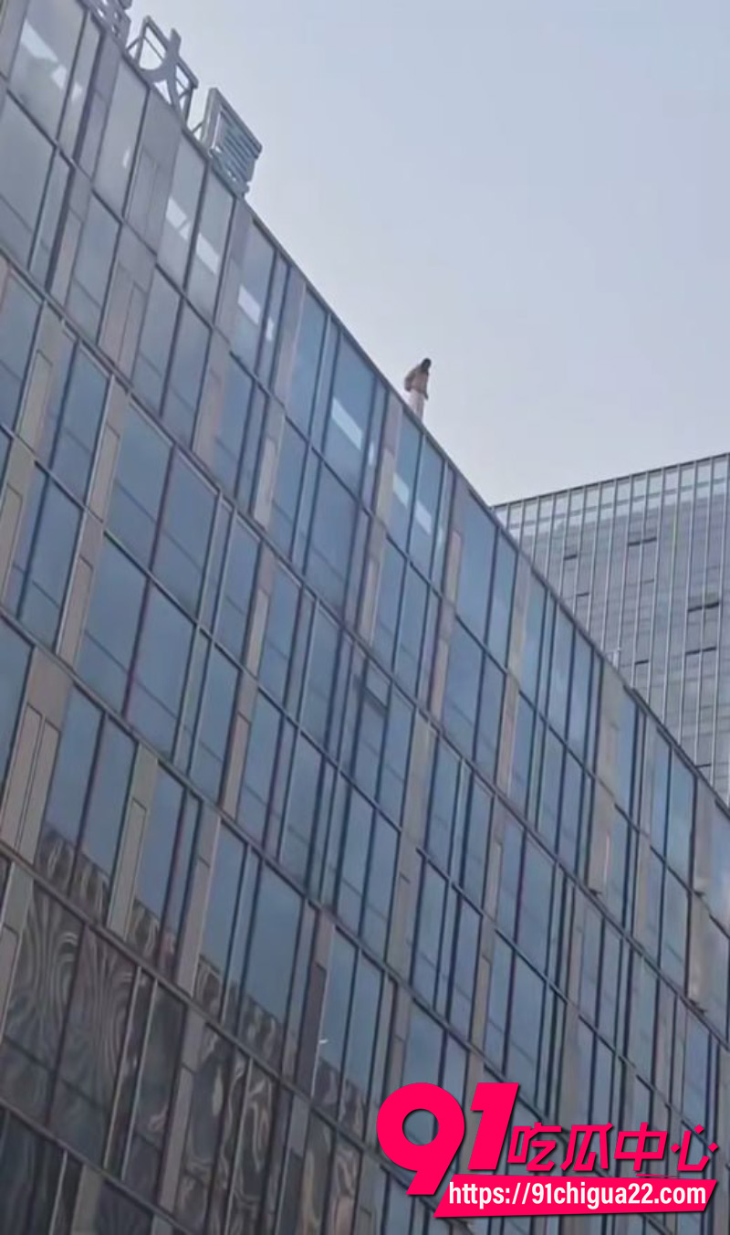 济南汉峪金谷高楼坠楼事件2