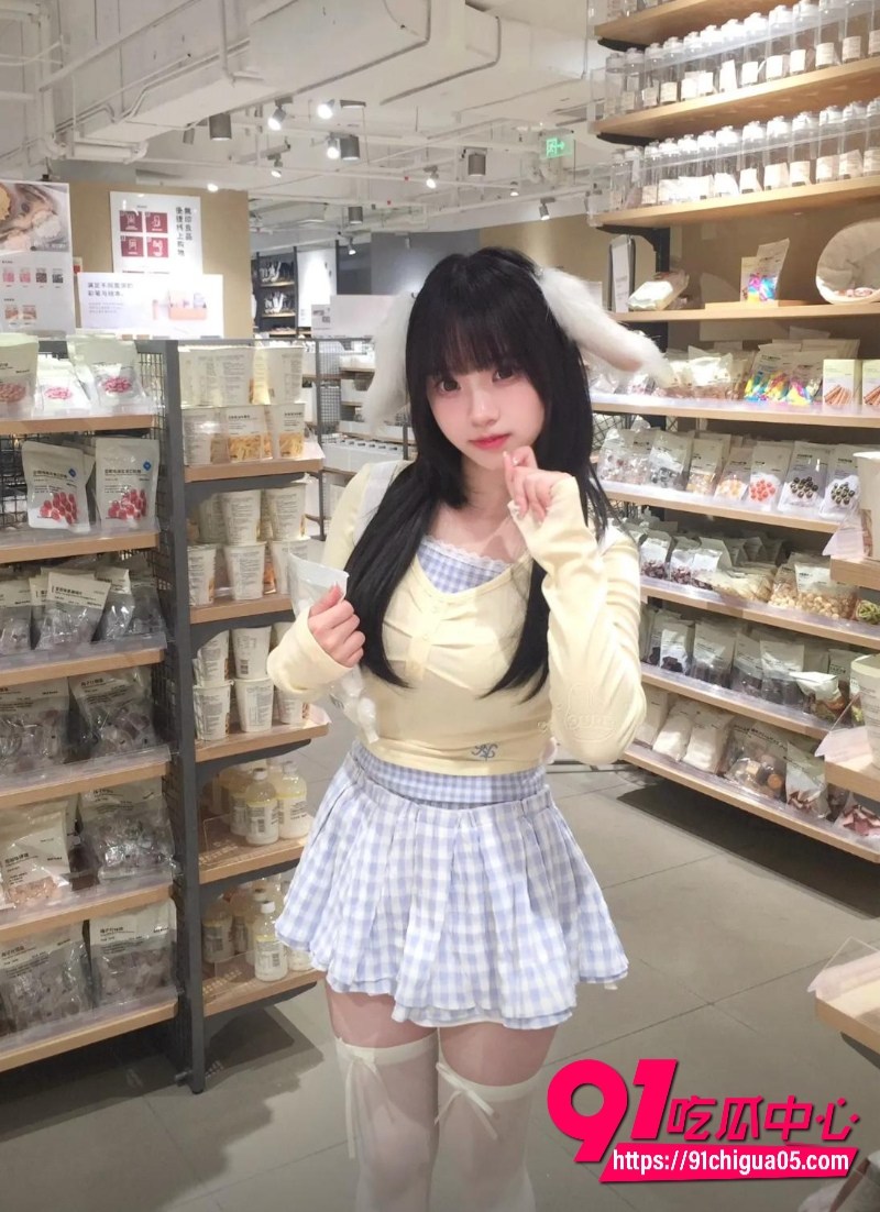 抖音网红9uriAI造假下海事件曝光 原片来自探花小飞哥约炮乳形超美外围 白虎嫩穴各种体位爆操浪叫