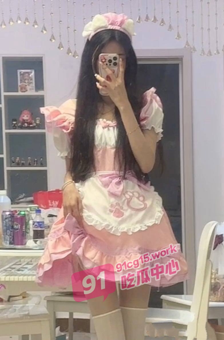 女仆推荐～清纯女大学生身着女仆装     “哥哥   我还是第一次呢”