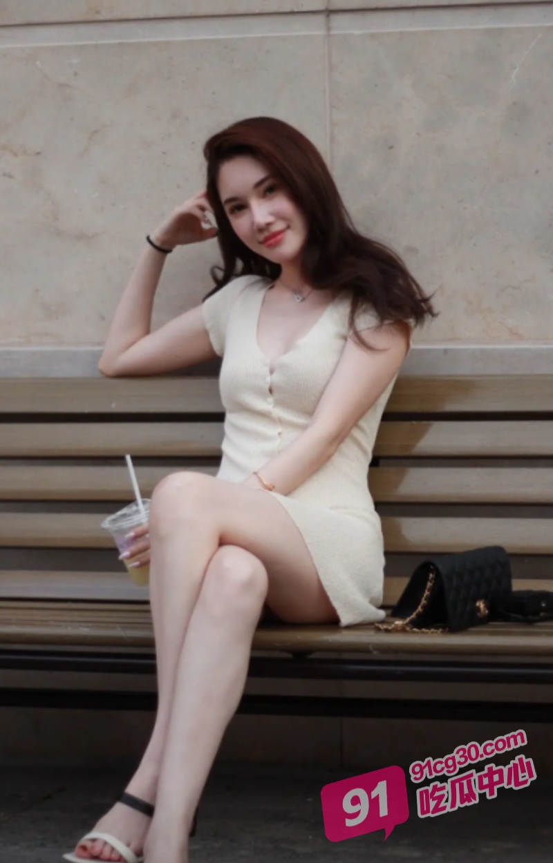 郴州婊子周梦梅敏感型骚货 次次约次次一碰就叫 阴道超短一插到底！ 配图2