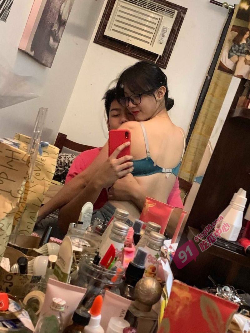 男友想做绿帽奴了～可爱女友不雅视频曝光 只为满足男友这个癖好！