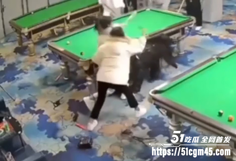 海口台球厅砍人视频爆火 4 拷贝