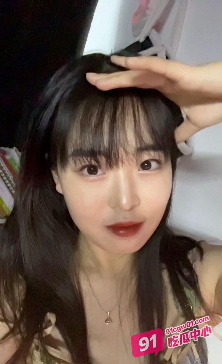西北师范大学女生尹以彤自慰成瘾 在交友平台约炮被调教成骚母狗！ 配图3