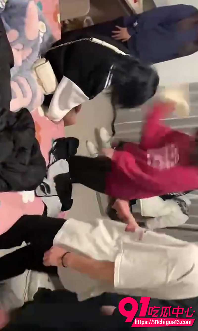 精神小妹霸凌 3