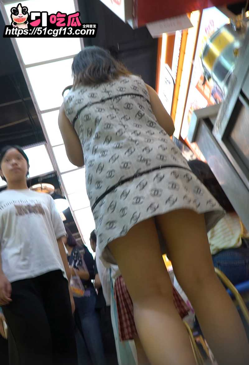 裙底偷拍 7 拷贝 裙底偷拍 7 拷贝