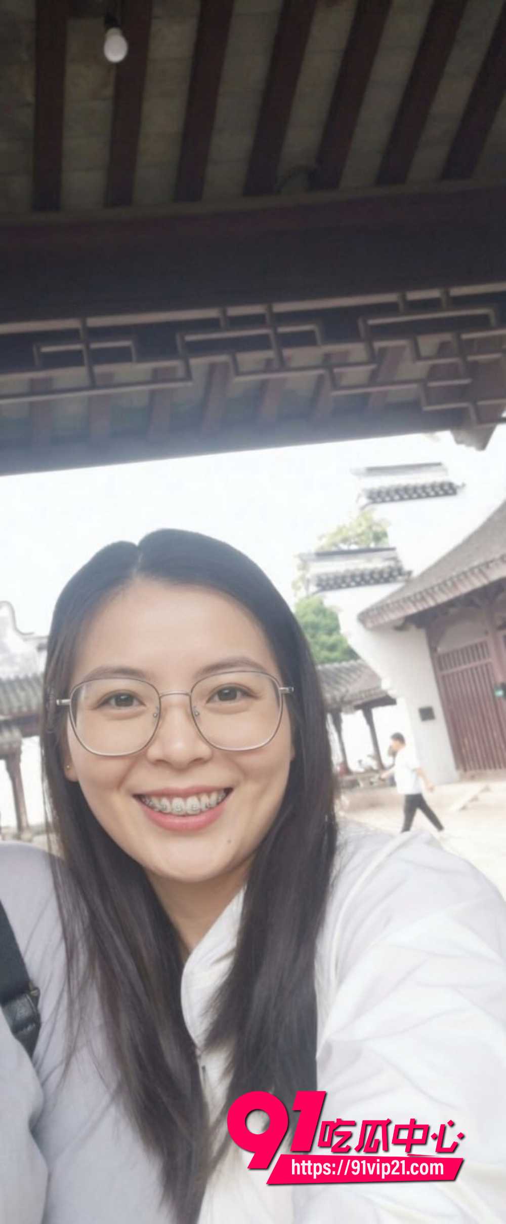 西华师大赵蕊校外淫荡日记2