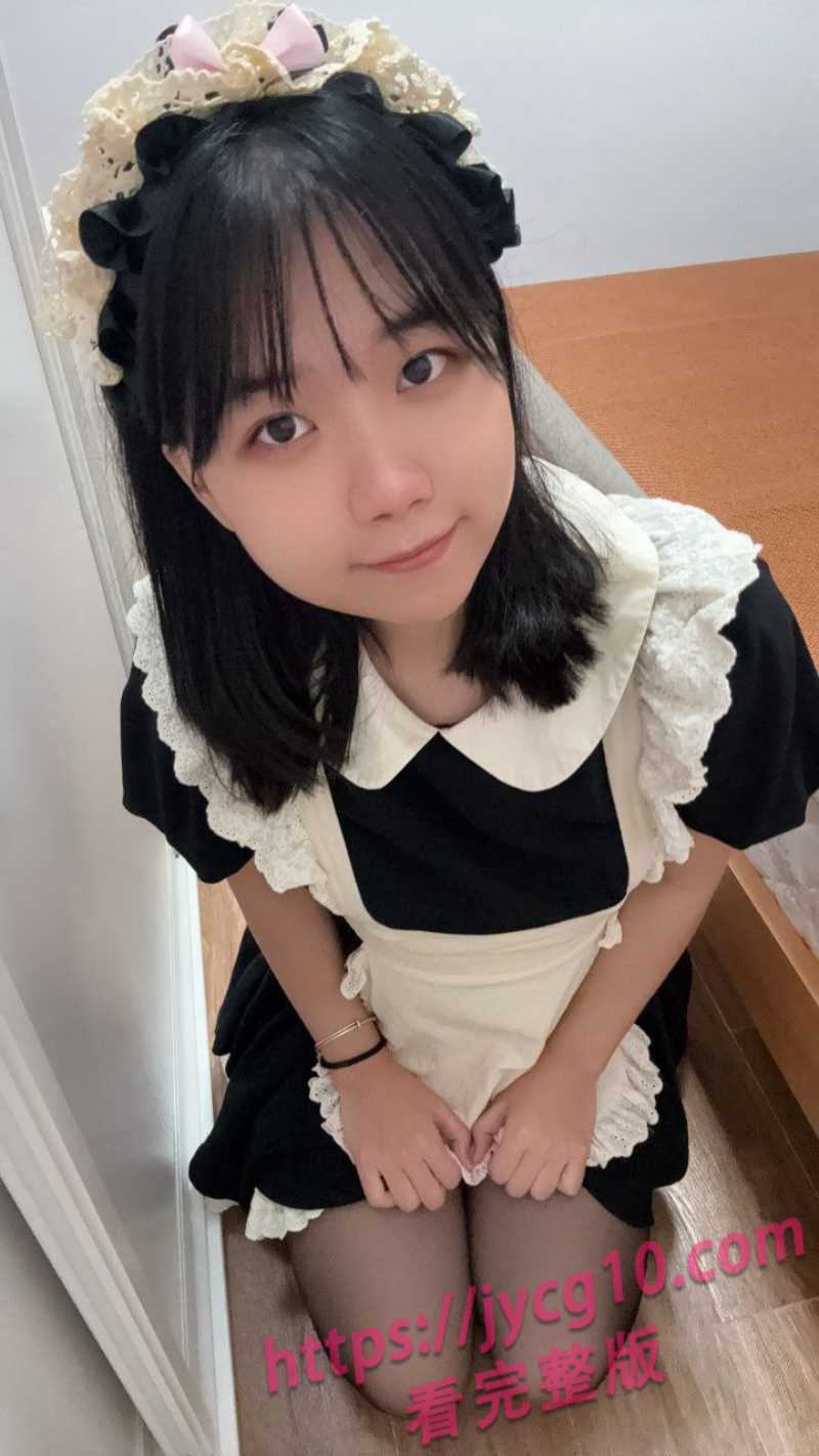 福利姬定制私密视角曝光 清冷外表下藏不住的反差诱惑