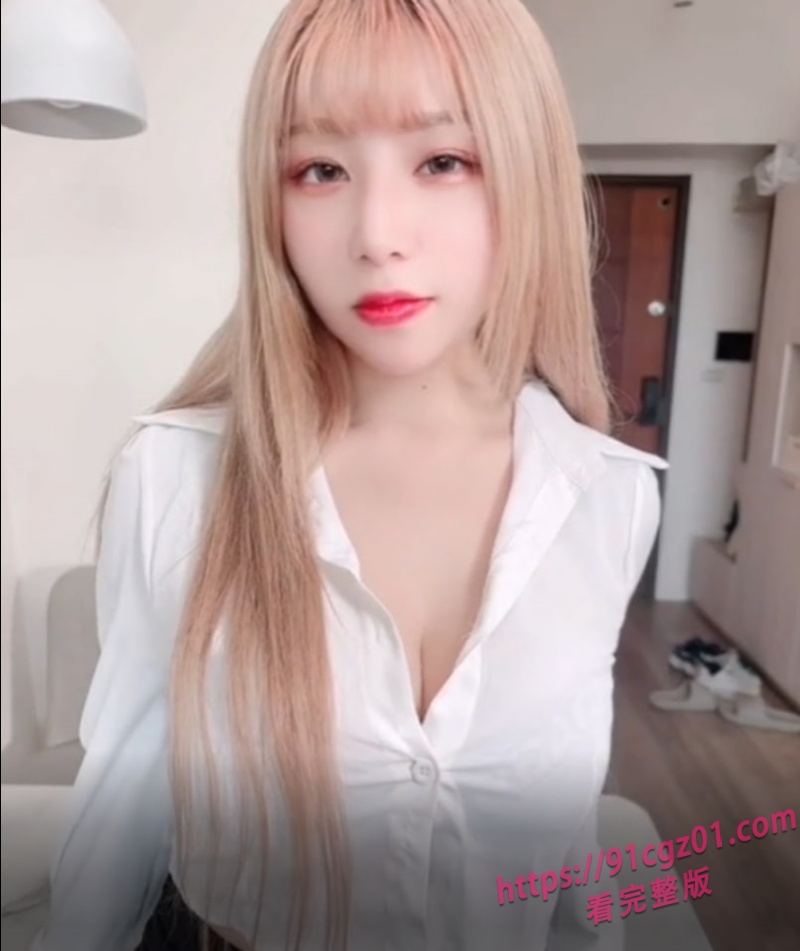 童颜巨乳美女Aima调教奶狗视频流出，保证你撑不过10分钟！