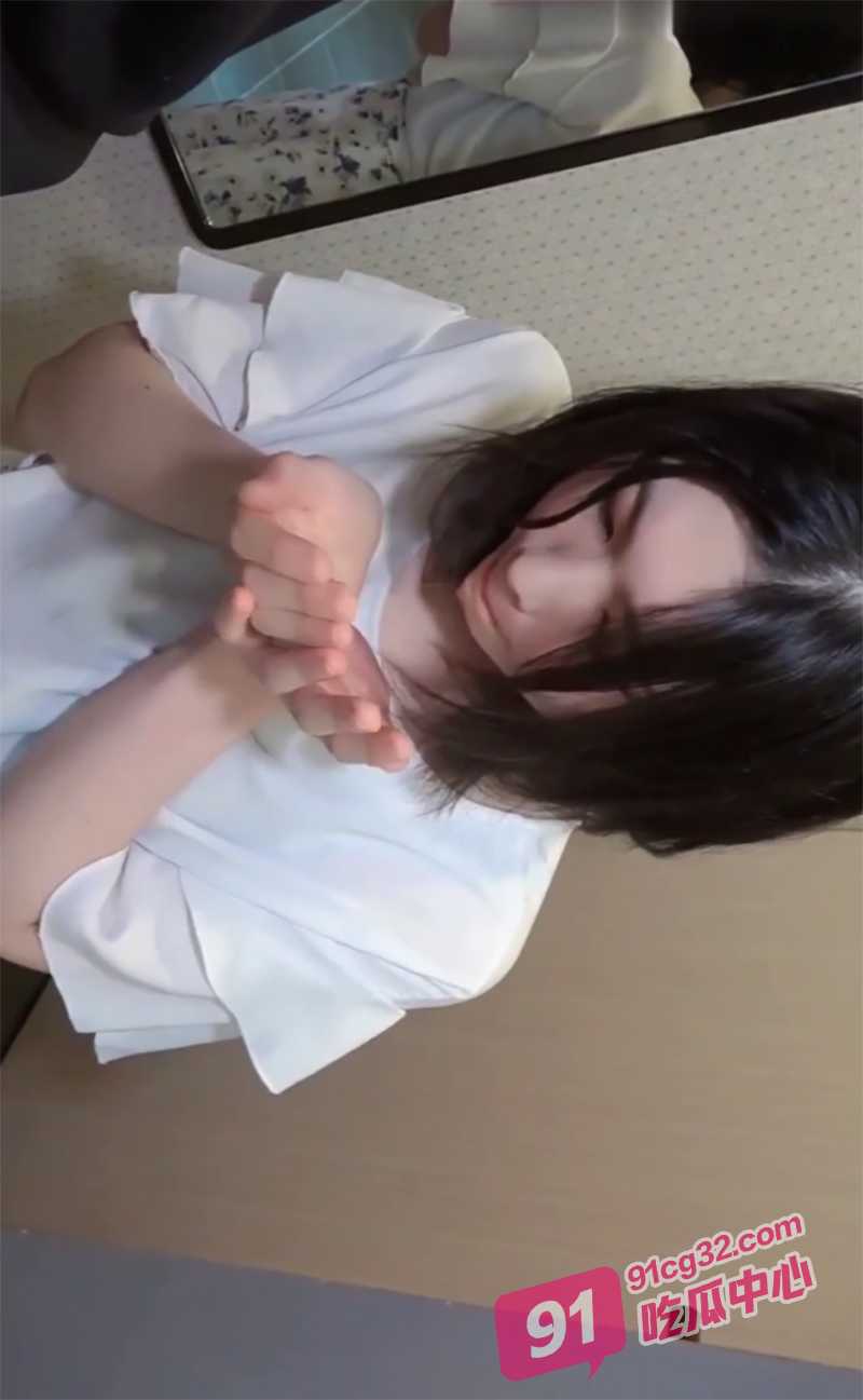 合肥职业学院曾怡竟然私下是条母狗 商场试衣间含着鸡巴吞精！ 配图5