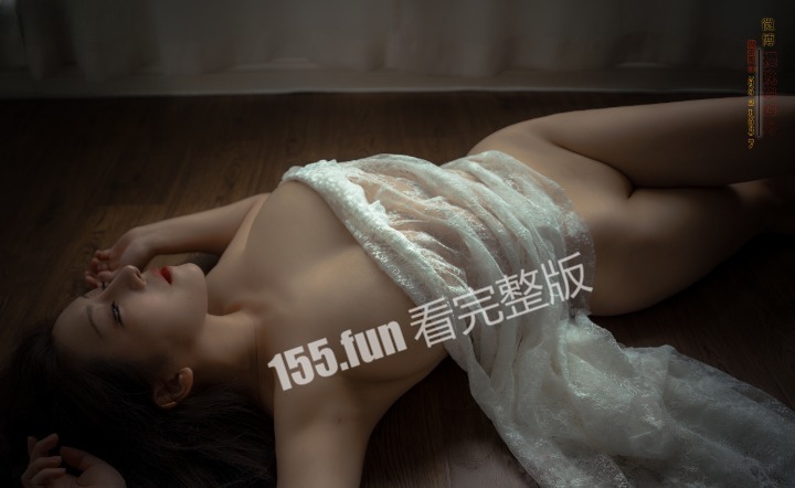 微博 G奶女神 樱晚GiGi 微密圈 12月最新收费视图 突破尺度