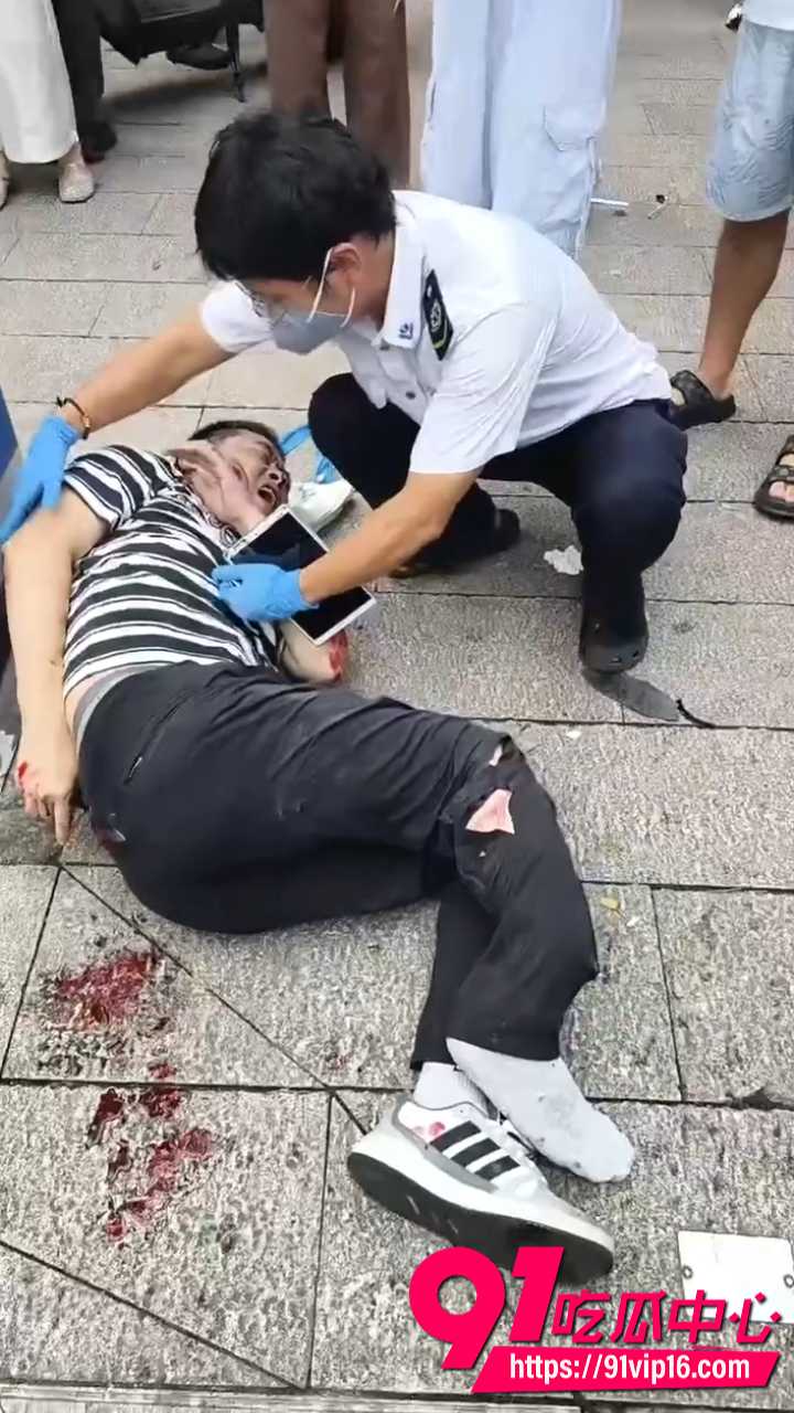 温州出租车超速撞人9 温州出租车超速撞人9