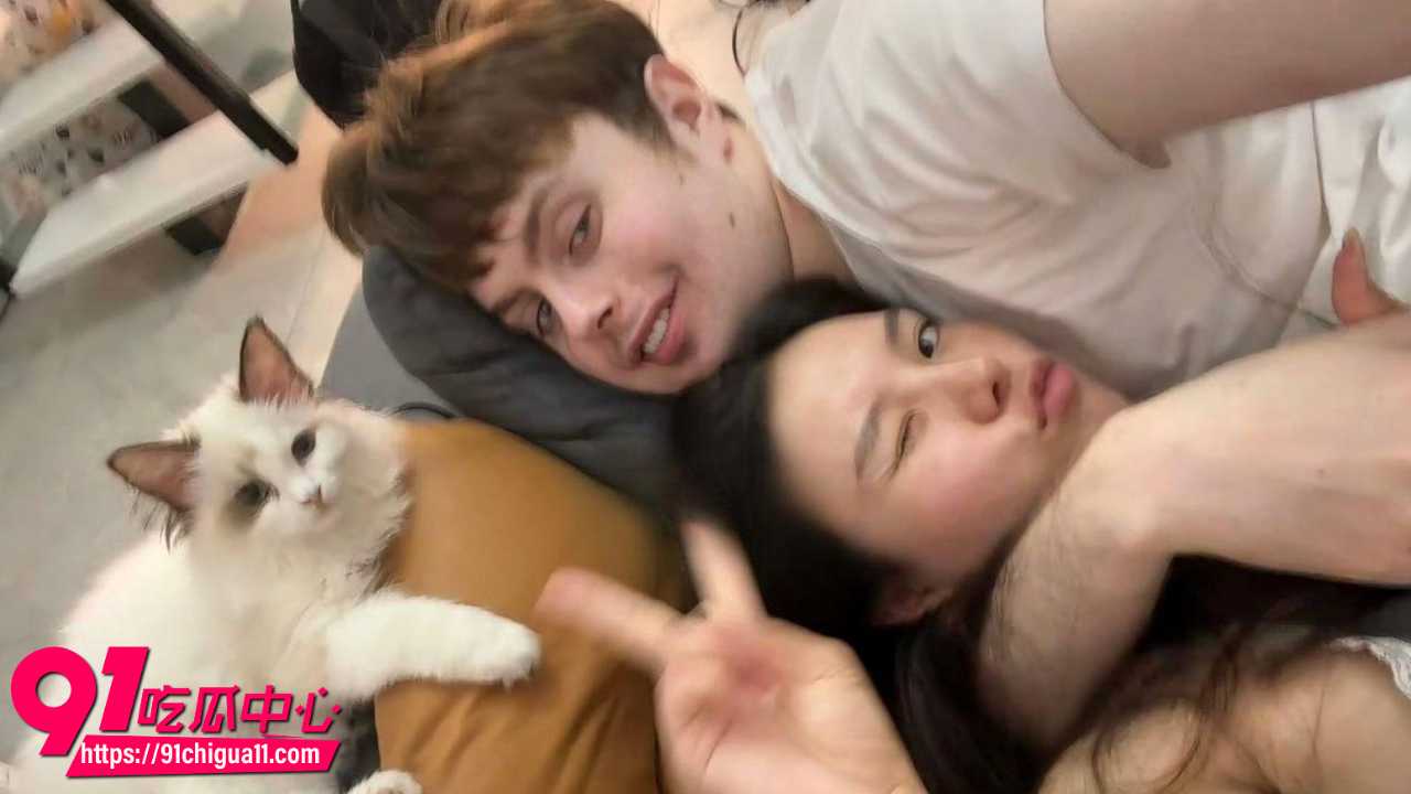 四川95后美女疯狂倒贴穷鬼英国男友 6