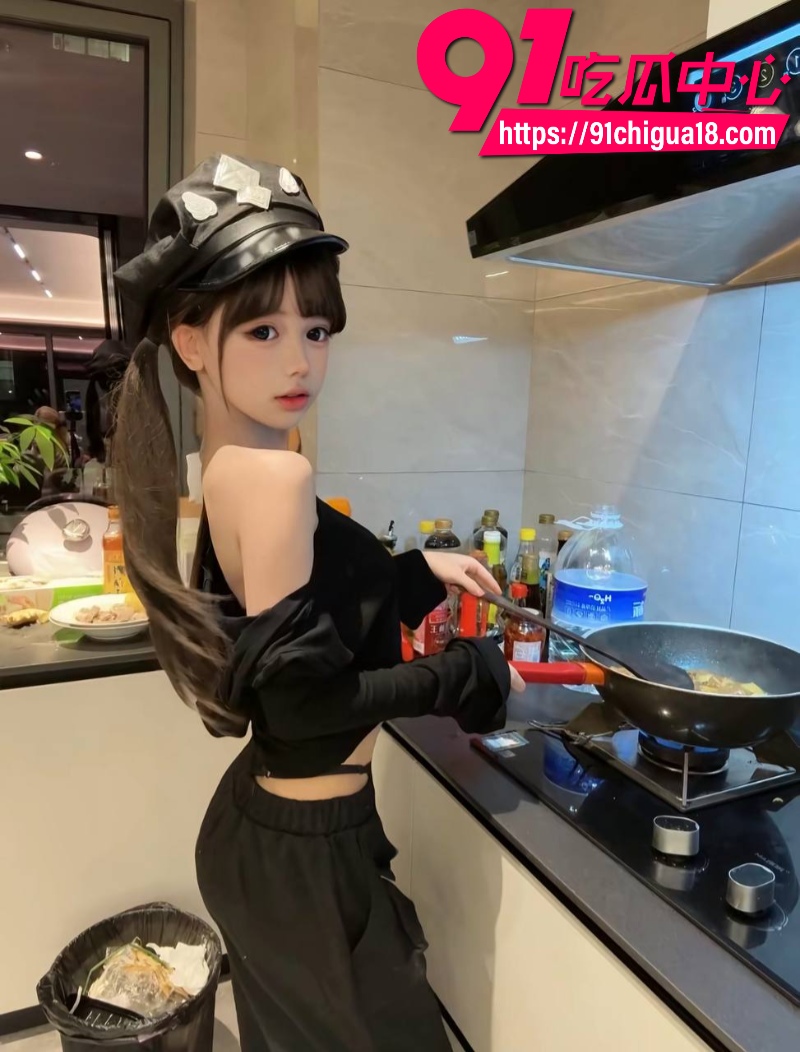 音万粉少萝世奈被扒前身福利姬上岸真名向然5 音万粉少萝世奈被扒前身福利姬上岸真名向然5