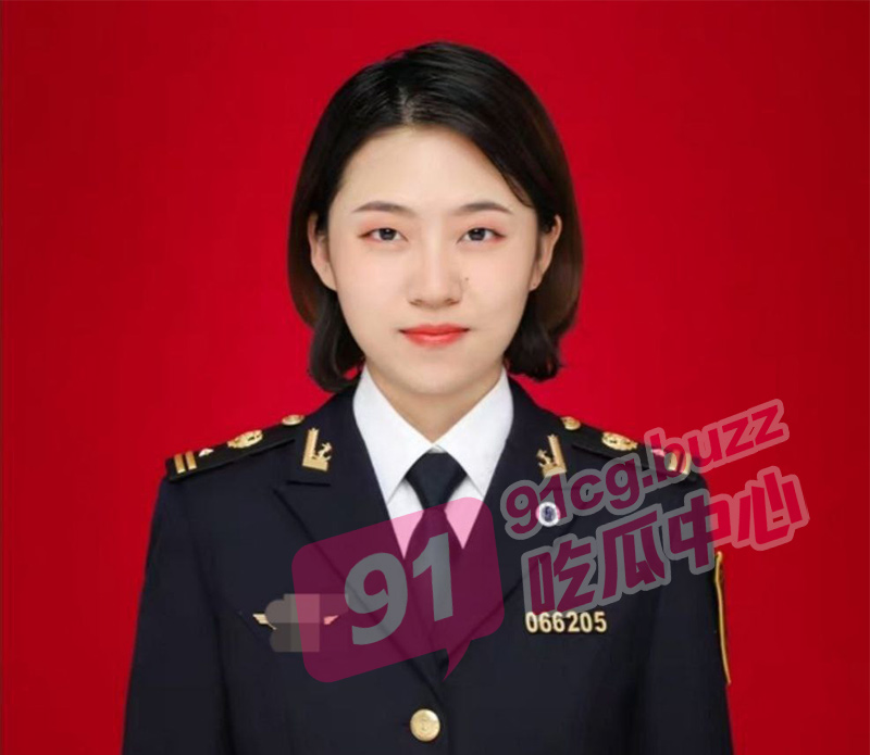 辽宁海事局科员何眉华 深度接班张津瑜 与科长的不雅自拍被曝光 “现在体制内也这么难混了吗”
