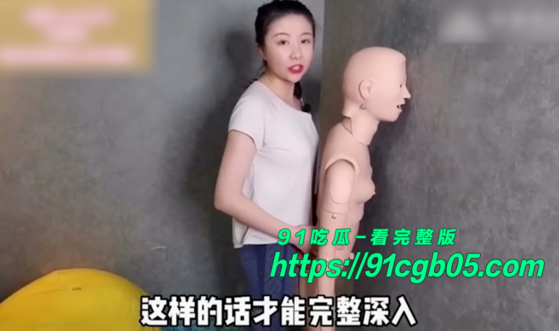 序列 2702.00115418.Still004W800px