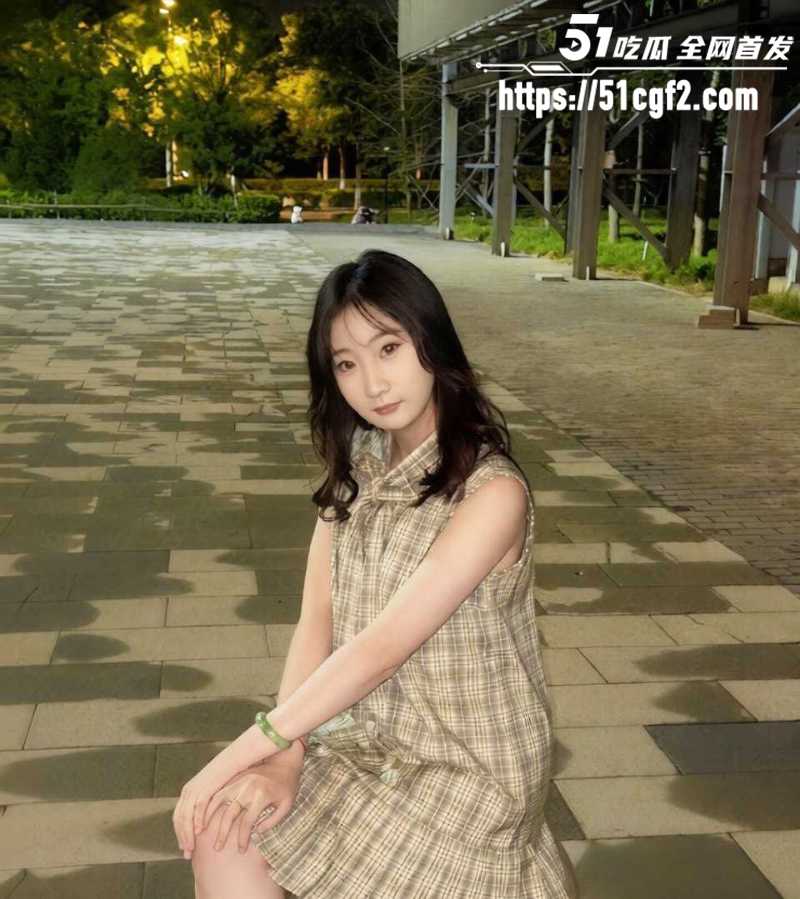 河北师范大学骚货 小苗 软件约炮酒店激战 4 河北师范大学骚货 小苗 软件约炮酒店激战 4