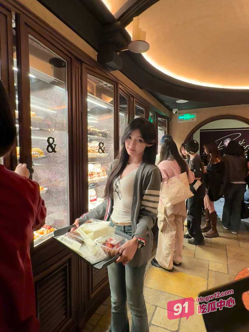 江苏清纯IK学妹李蕊杏 娇小身体各种姿势无套打桩猛怼 最后惨遭内射干的母狗骚叫不停~