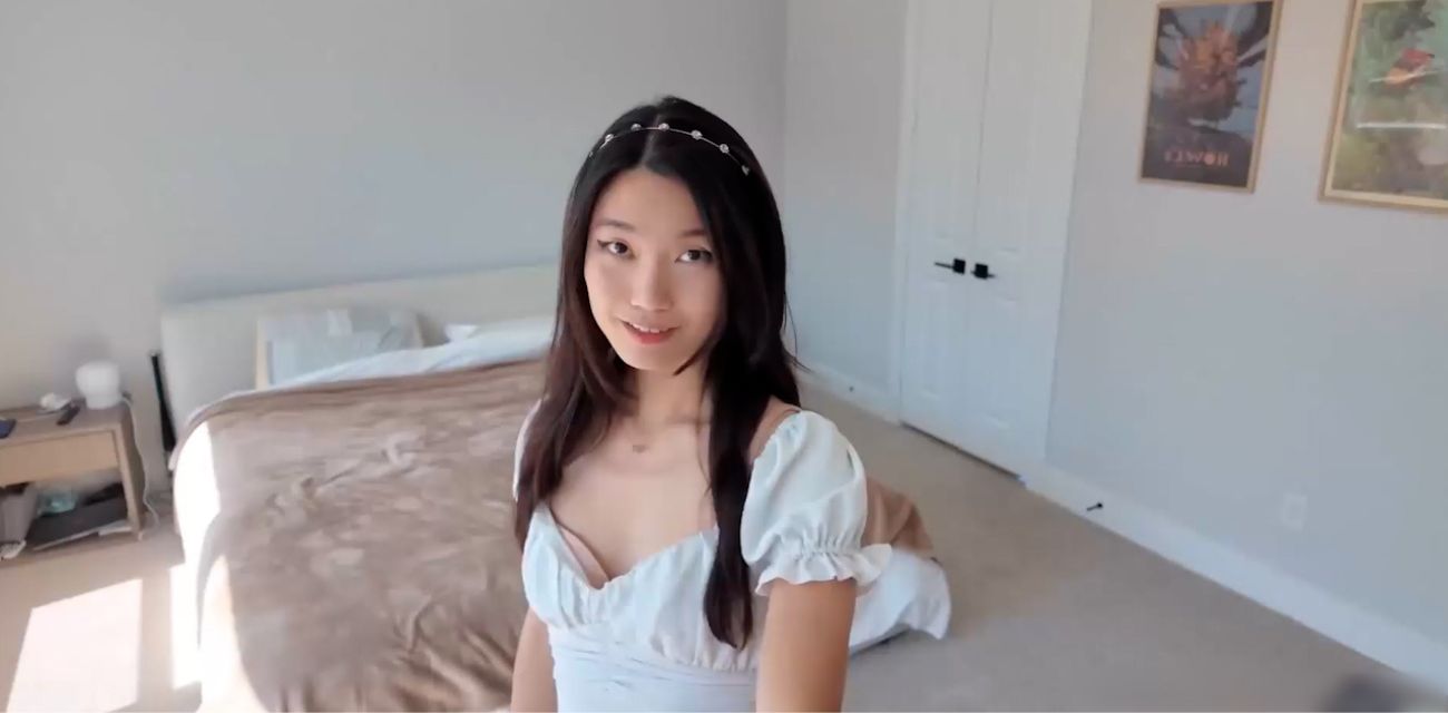 OF中国留学生lucymochi性爱合集 女同自慰加多人性爱群交 乱叫现场淫荡不止！
