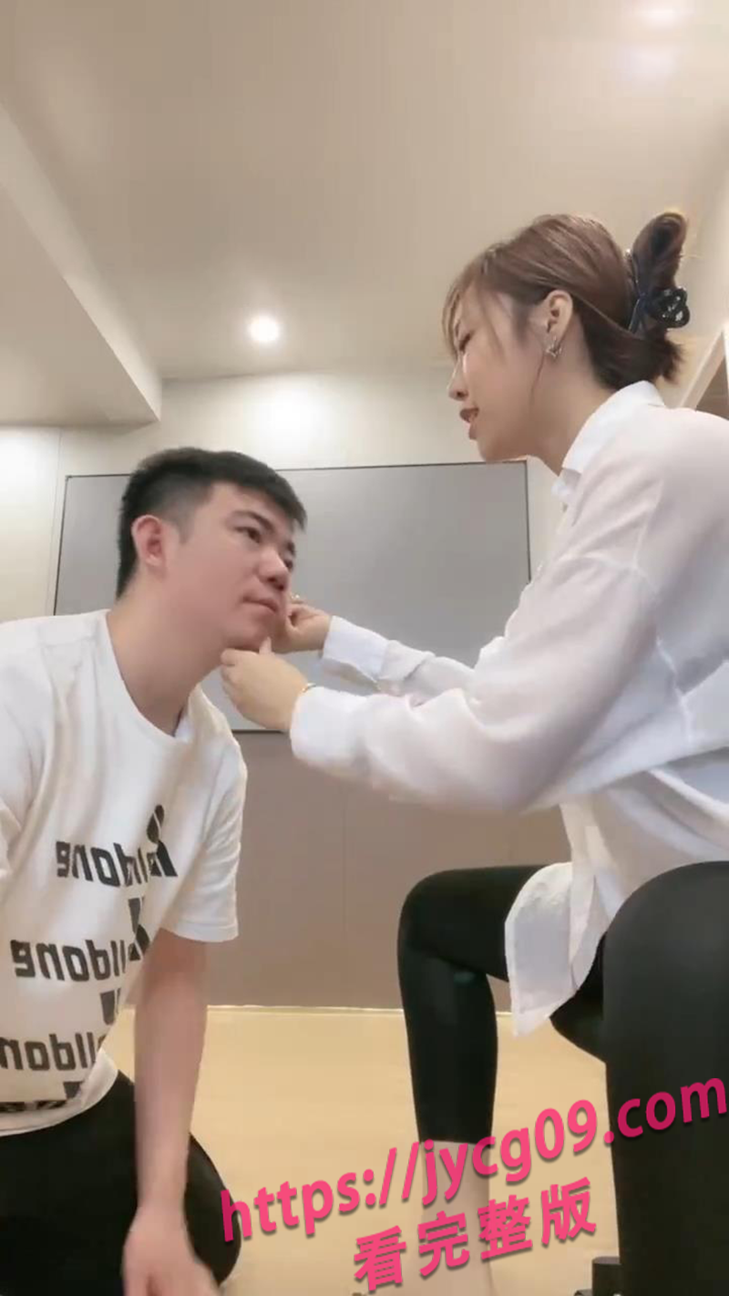 沈阳辣妈实录疯传！镜头下的主导氛围让人不敢眨眼 配图